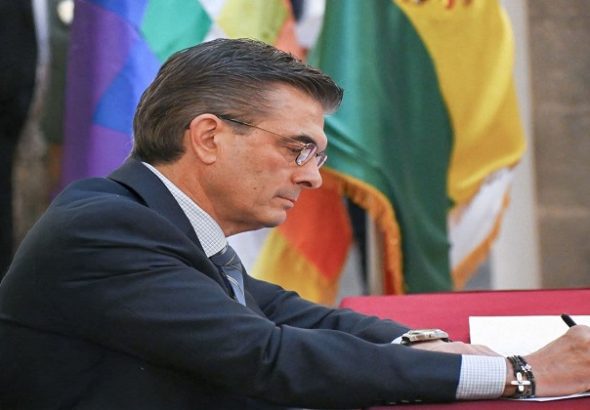 Paz promulga la modificación a la Ley 492 para destrabar y financiar proyectos regionales