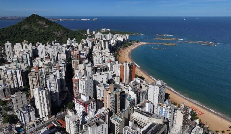 Pesquisa vai descobrir quanto turistas gastam e o que procuram em Vitória e Vila Velha