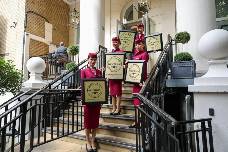 Qatar Airways suma cuatro premios Skytrax y estrena el primer wifi Starlink reconocido en su categoría