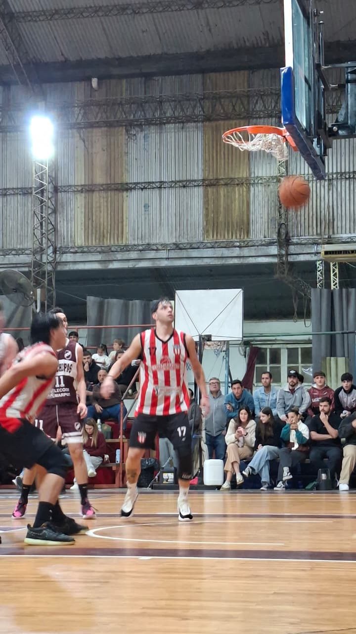 Riberas del Paraná se quedó con el clásico de Villa Constitución