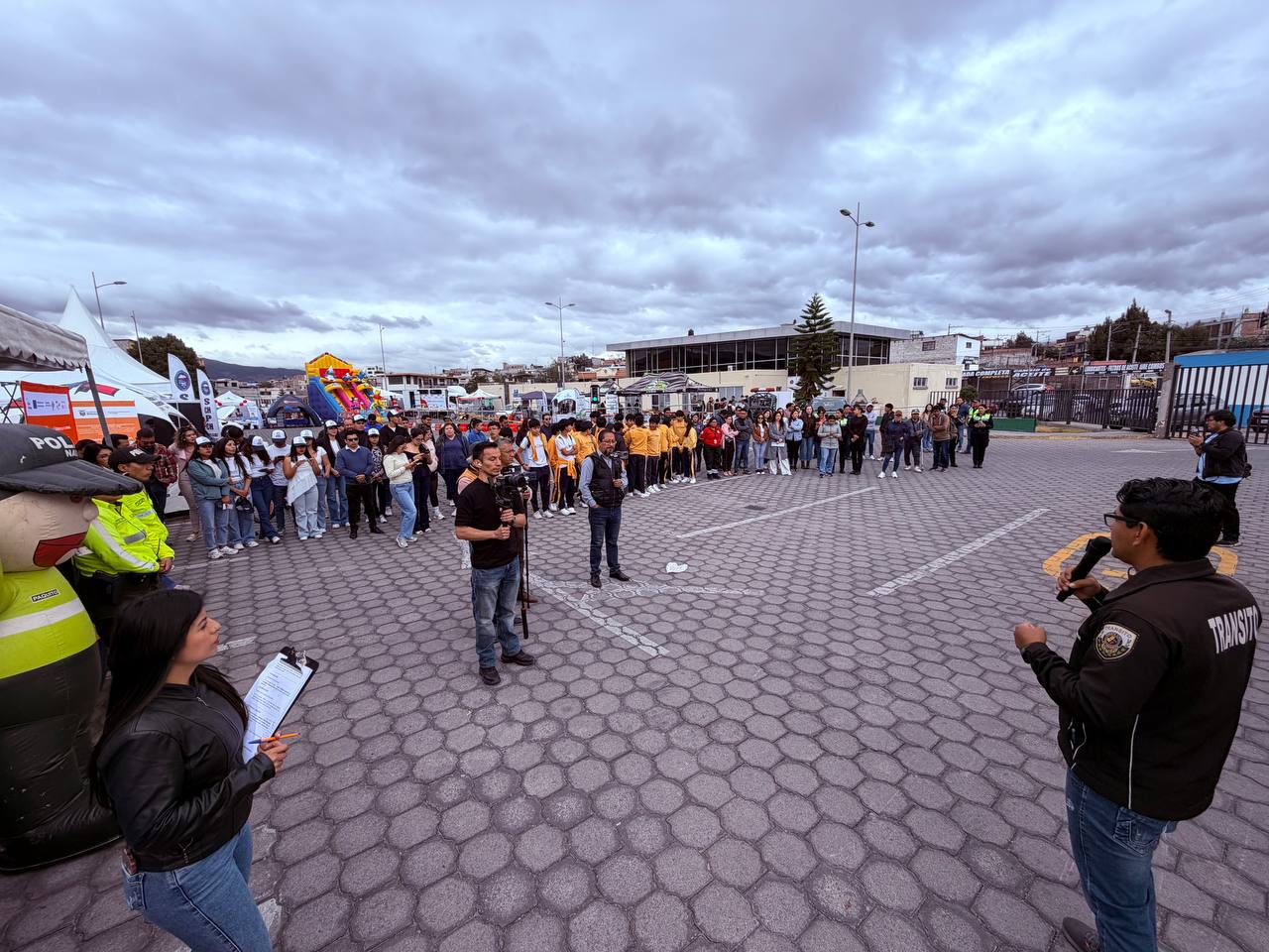 Riobamba se mueve con seguridad durante la Semana de la Movilidad Riobamba se mueve con seguridad durante la Semana de la Movilidad