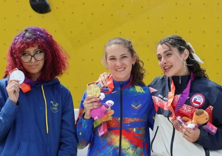 Sabrina Baumgartner conquista el oro en escalada de velocidad y asegura su boleto a Lima 2027
