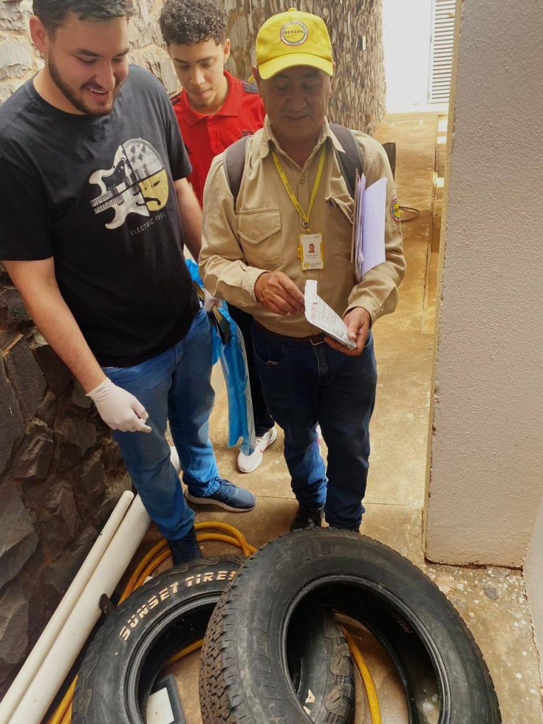 Salud: Minga ambiental en el Barrio General Díaz: Compromiso contra arbovirosis