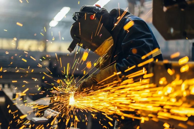 Se encienden las alarmas por la recesión ante la caída de la actividad económica