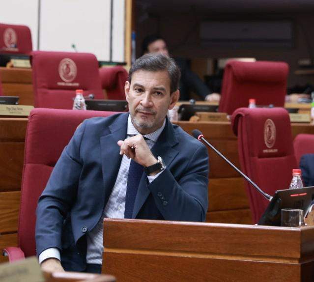 ¿Se gesta el “Peñismo” como respuesta a la crisis en Honor Colorado? Esto dice el senador Silvio Ovelar