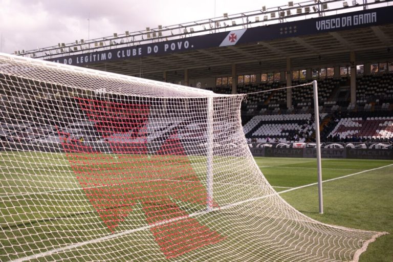 Sul-Americana: Vasco tem até dia 10 para definir estádio contra Boca
