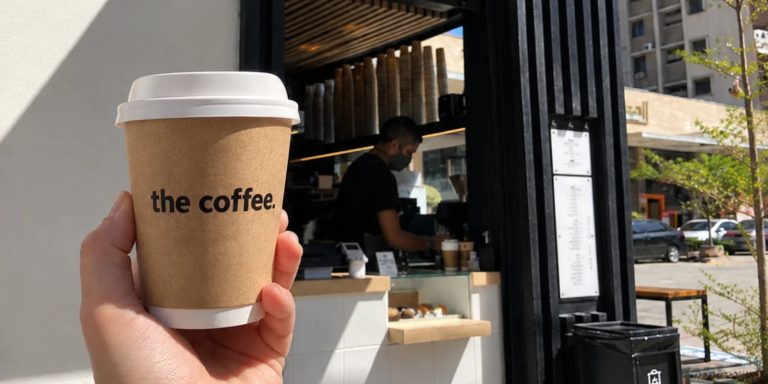 The Coffee distribui cafés de graça nesta quinta-feira (1º) em comemoração ao Dia Internacional do Café