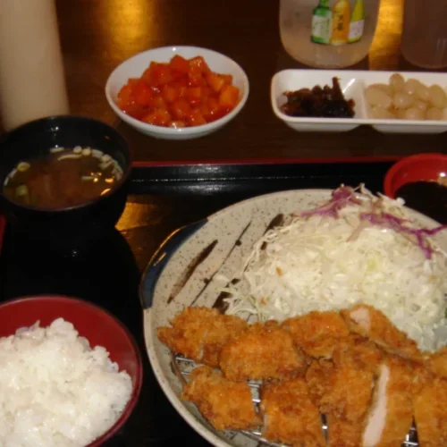 Tonkatsu: Receita Japonesa de Porco Empanado com Panko