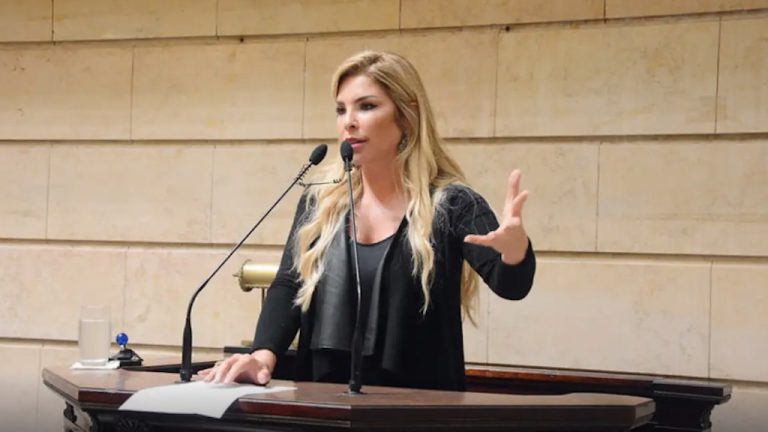 Veronica Costa é presa após condenação por tortura