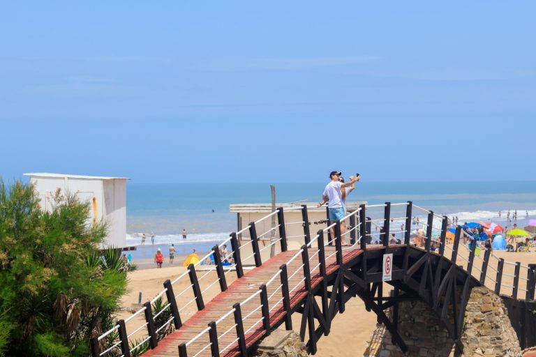 Villa Gesell inicia una gira de promoción turística por Argentina y el exterior