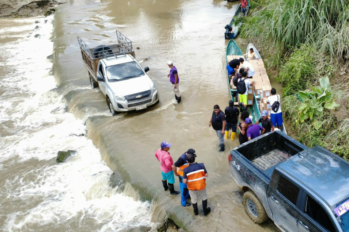 Ecuador — Familias de nueve provincias afectadas por las lluvias reciben ayuda Ecuador — Familias de nueve provincias afectadas por las lluvias reciben ayuda