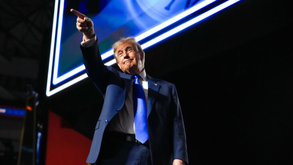 ¡¿ESTILO HONDURAS?! TRUMP OFRECE 5,000 DÓLARES PARA GANAR ELECCIÓN LEGISLATIVA ¡¿ESTILO HONDURAS?! TRUMP OFRECE 5,000 DÓLARES PARA GANAR ELECCIÓN LEGISLATIVA
