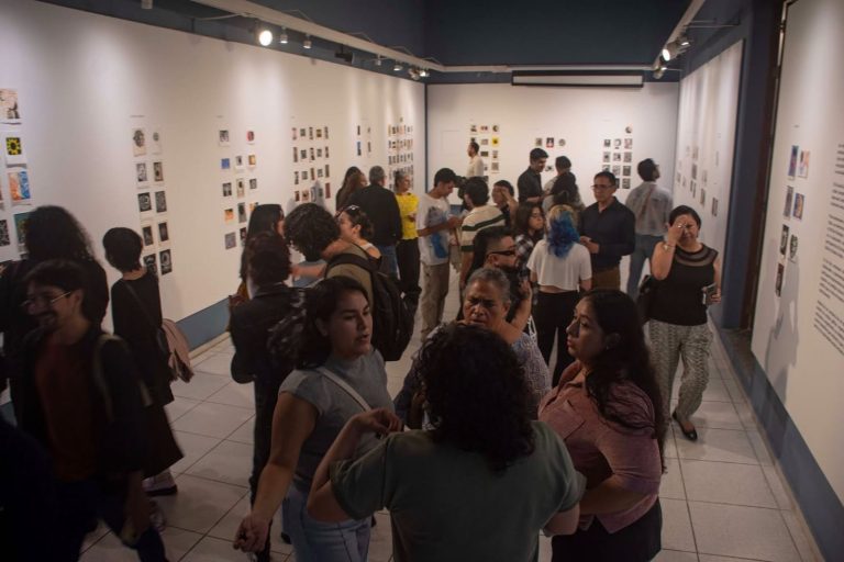 «Sol Negro»: La memoria gráfica del eclipse solar total que unió a más de 200 artistas de México y el mundo